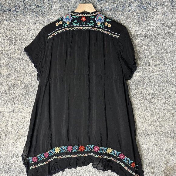 Johnny Was Tunic Shirt Womens XL Black Embroidered Boho Floral Peasant Top - Picture 6 of 6